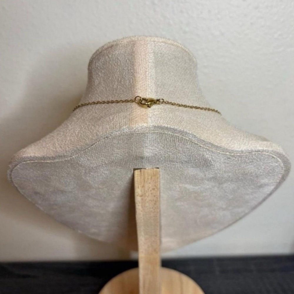 Handmade Onion Necklace - Picture 6 of 6